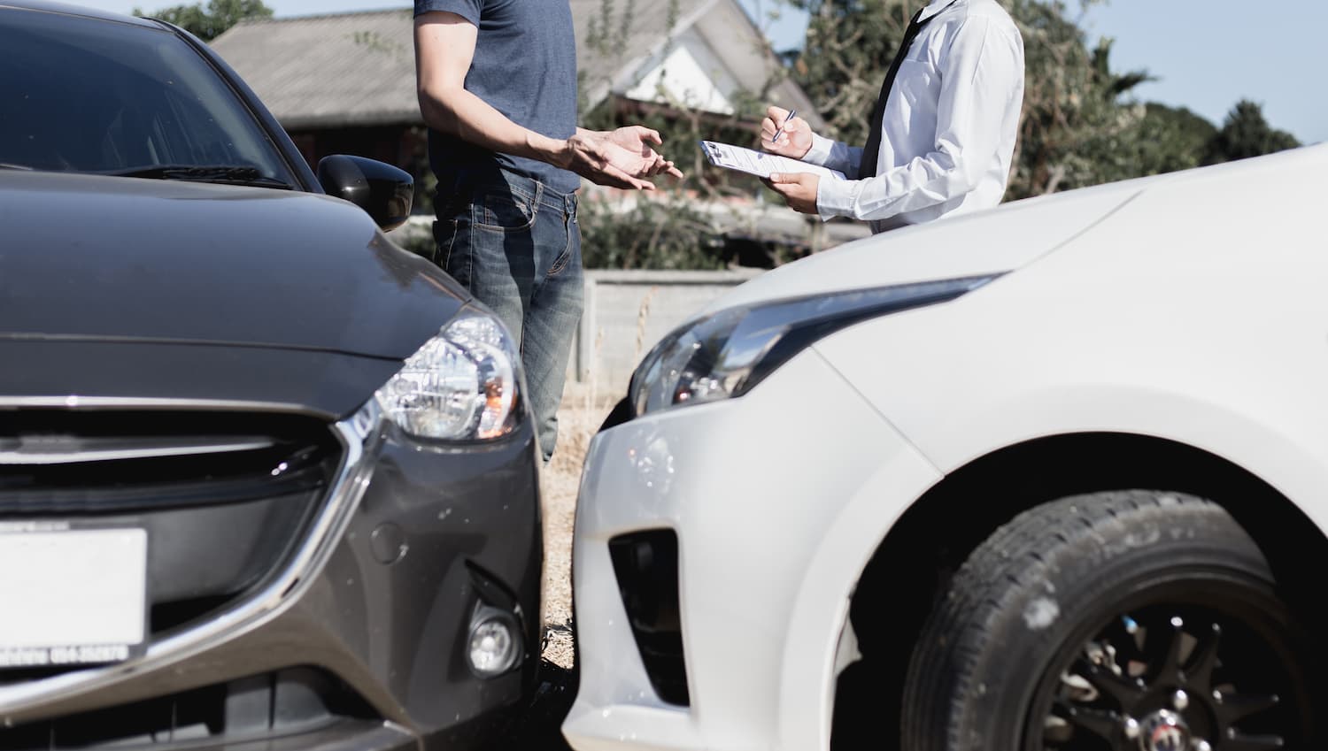 Car insurance claims: A complete guide